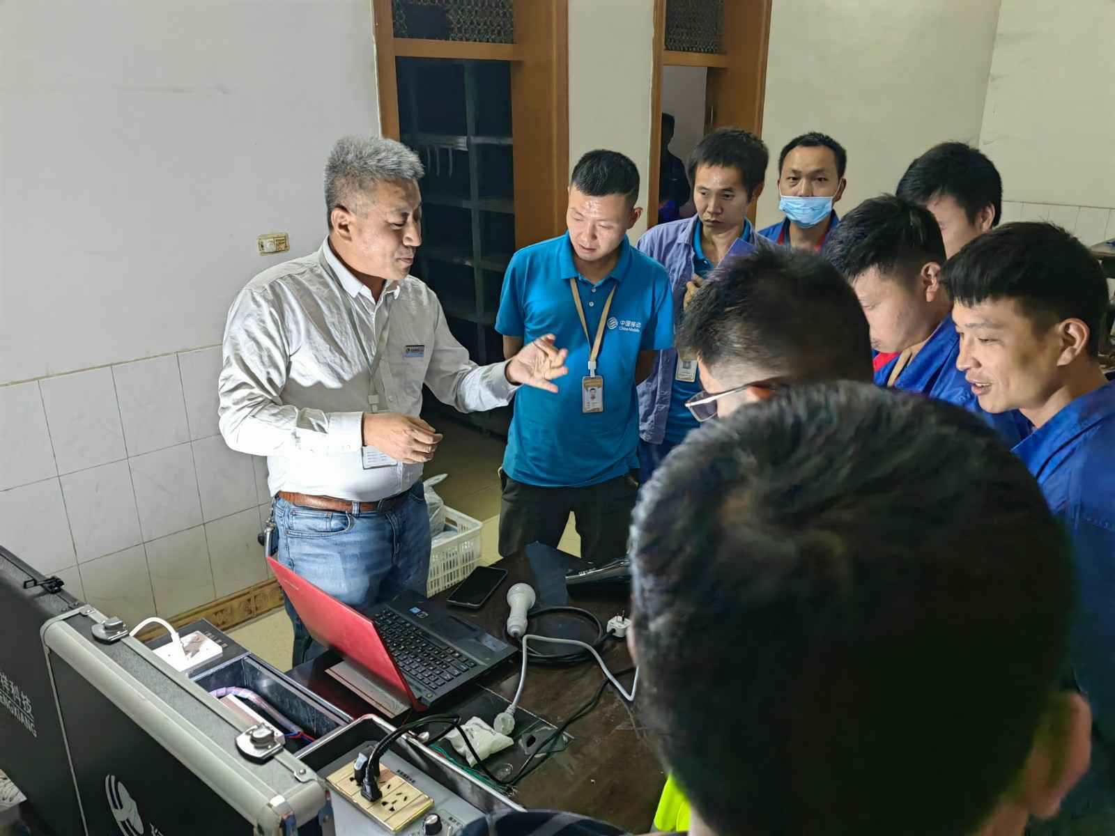 千亿官网-千亿(中国)一站式服务官网为中移铁通有限公司安全用电培训